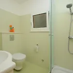 Kor Ula * Prizba