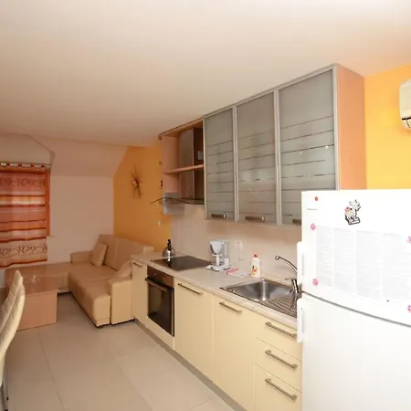 Kor Ula 프리즈바