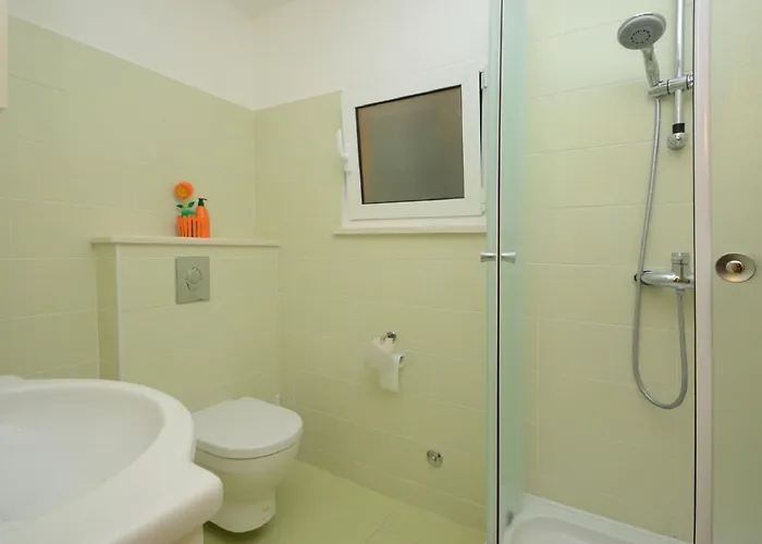 Kor Ula * 프리즈바